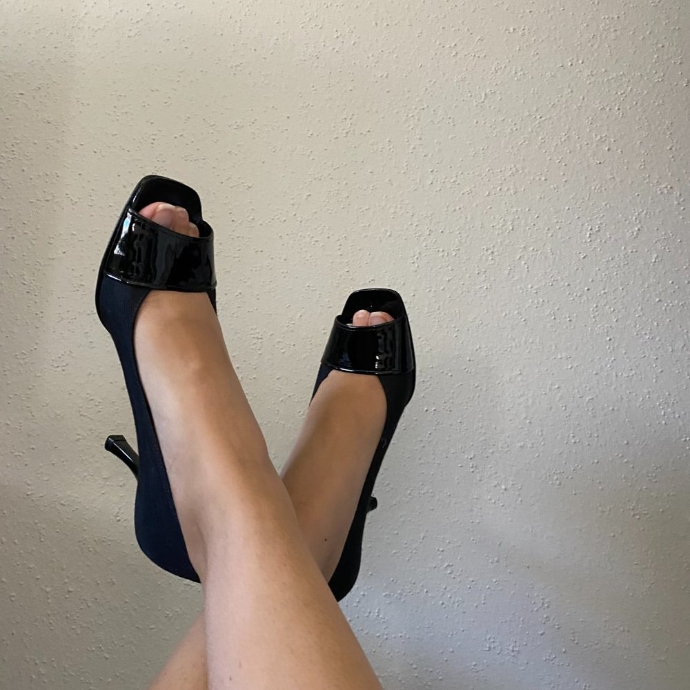 Vintage Stuart Weitzman Black Patent Leather Open Toe Heels Pumps 6 1/2 M CW0485